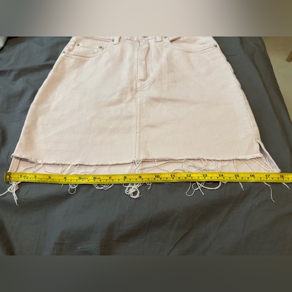Wilfred Free Aritzia - Tanit Skirt in Pink - Size 2 - Picture 8 of 8